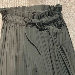 QED London Ruffled Pants in Green